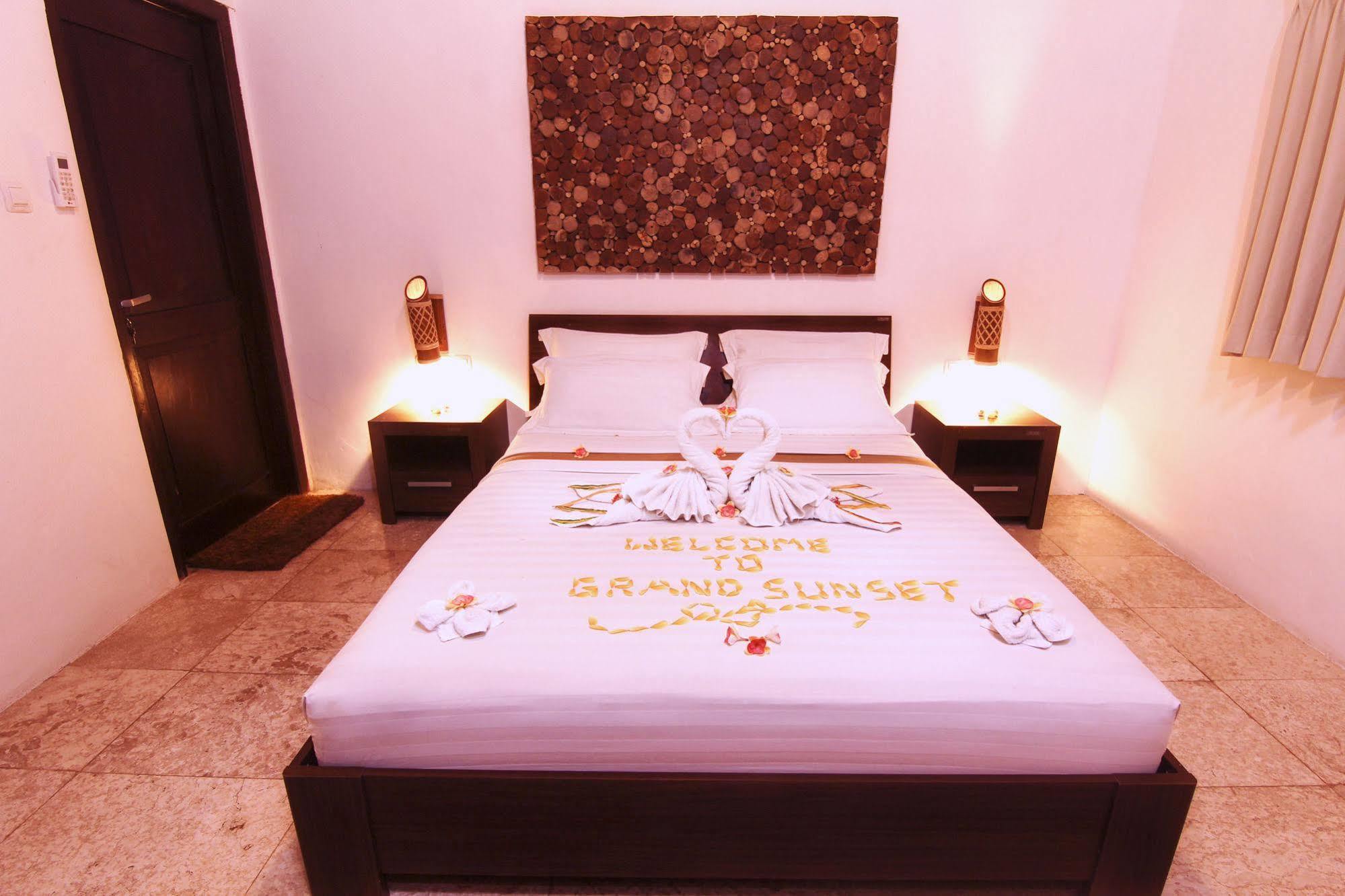 Hotel Grand Sunset Gili Air Exterior foto